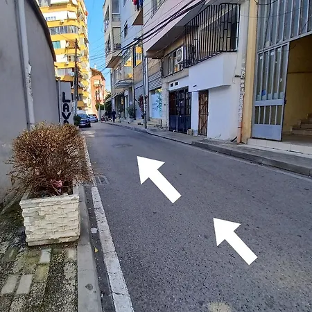 アパート Center ティラナ